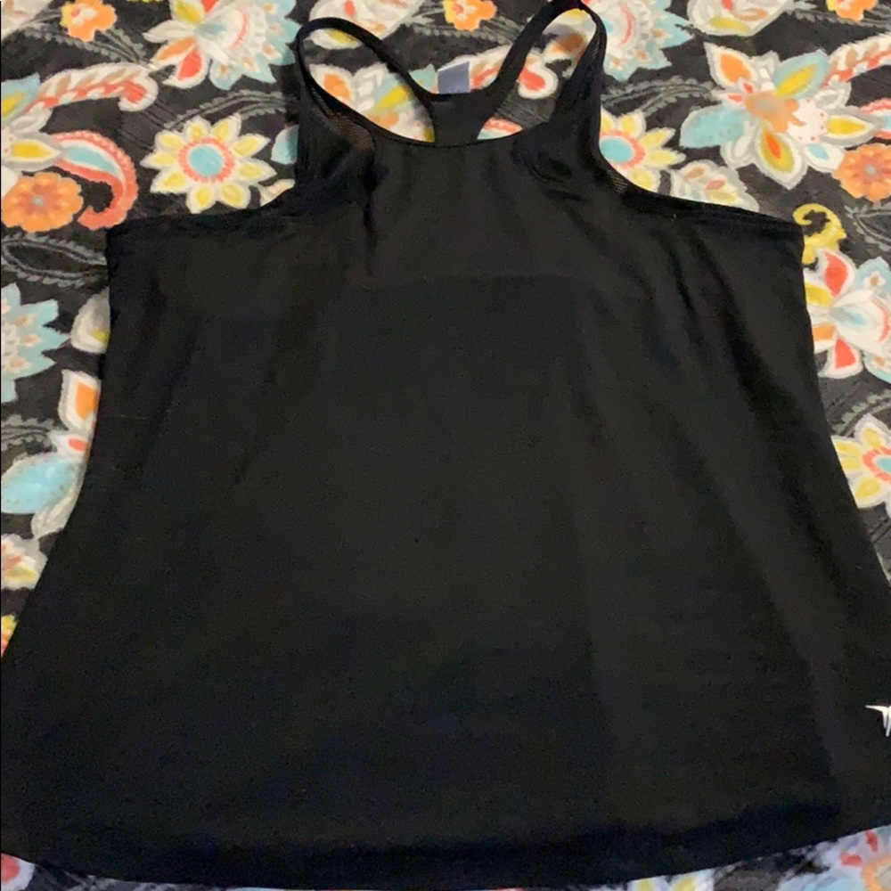 Old navy workout tank top